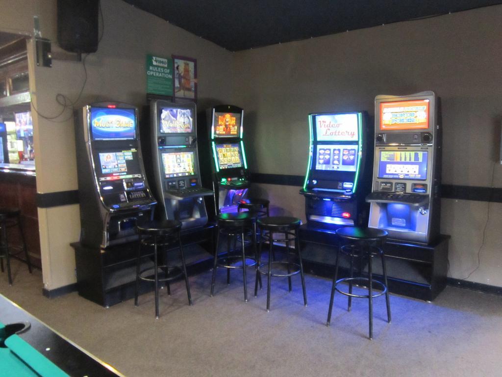 נורת' בטלפורד Battlefords Inn מראה חיצוני תמונה